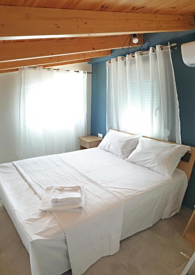 Almeta Suites Chios Town Exterior photo