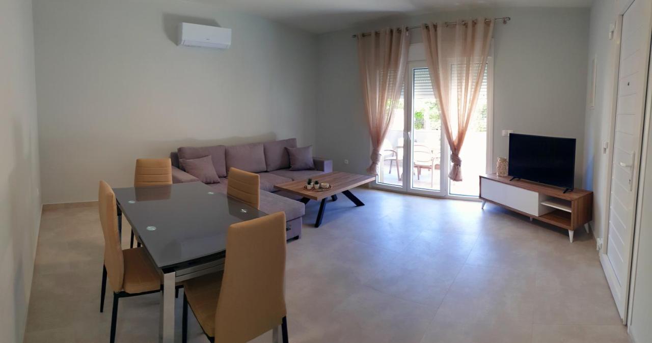 Almeta Suites Chios Town Exterior photo